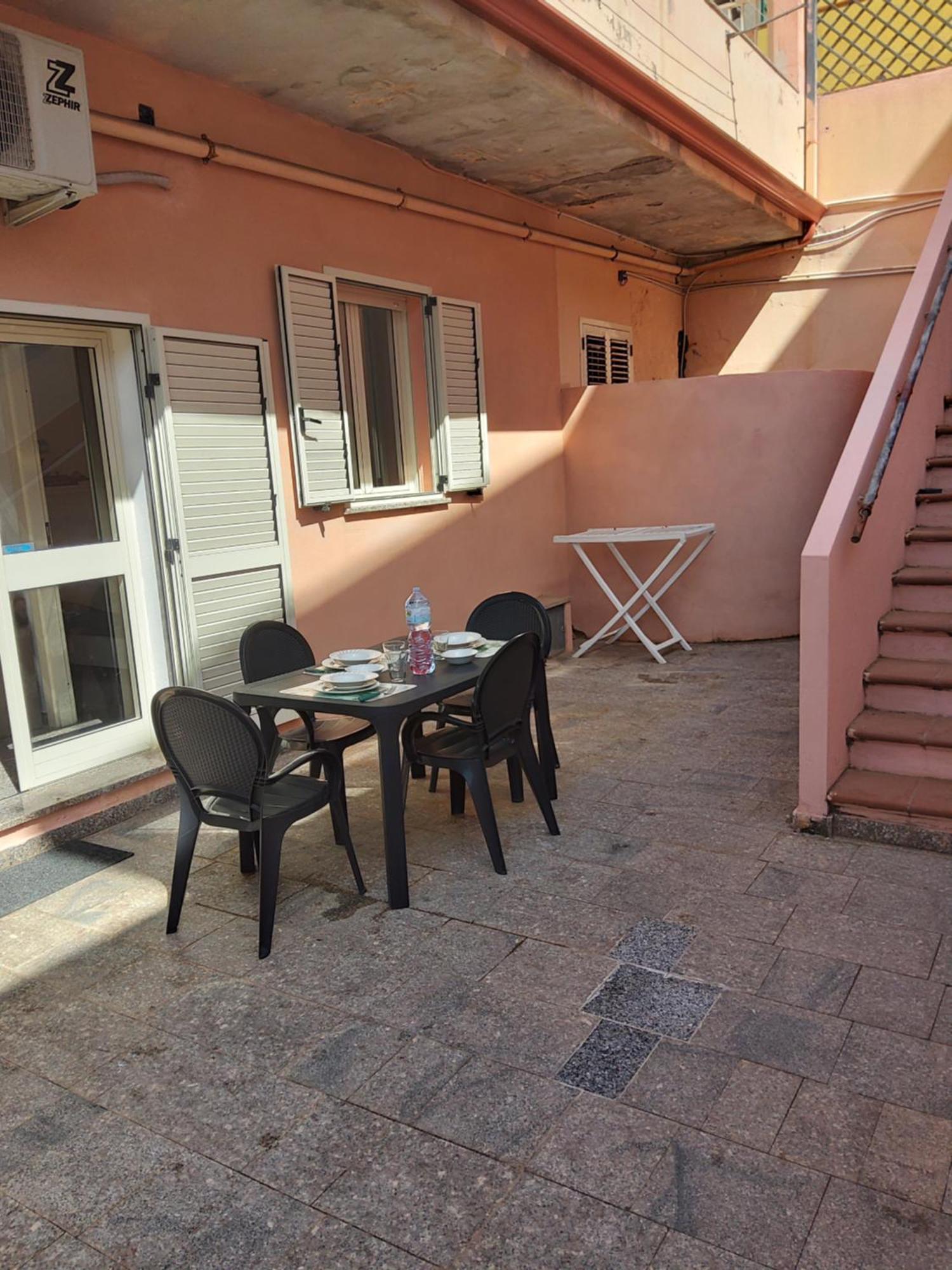 Appartamento Casa Rosa I.U.N Q9637 Buggerru Esterno foto